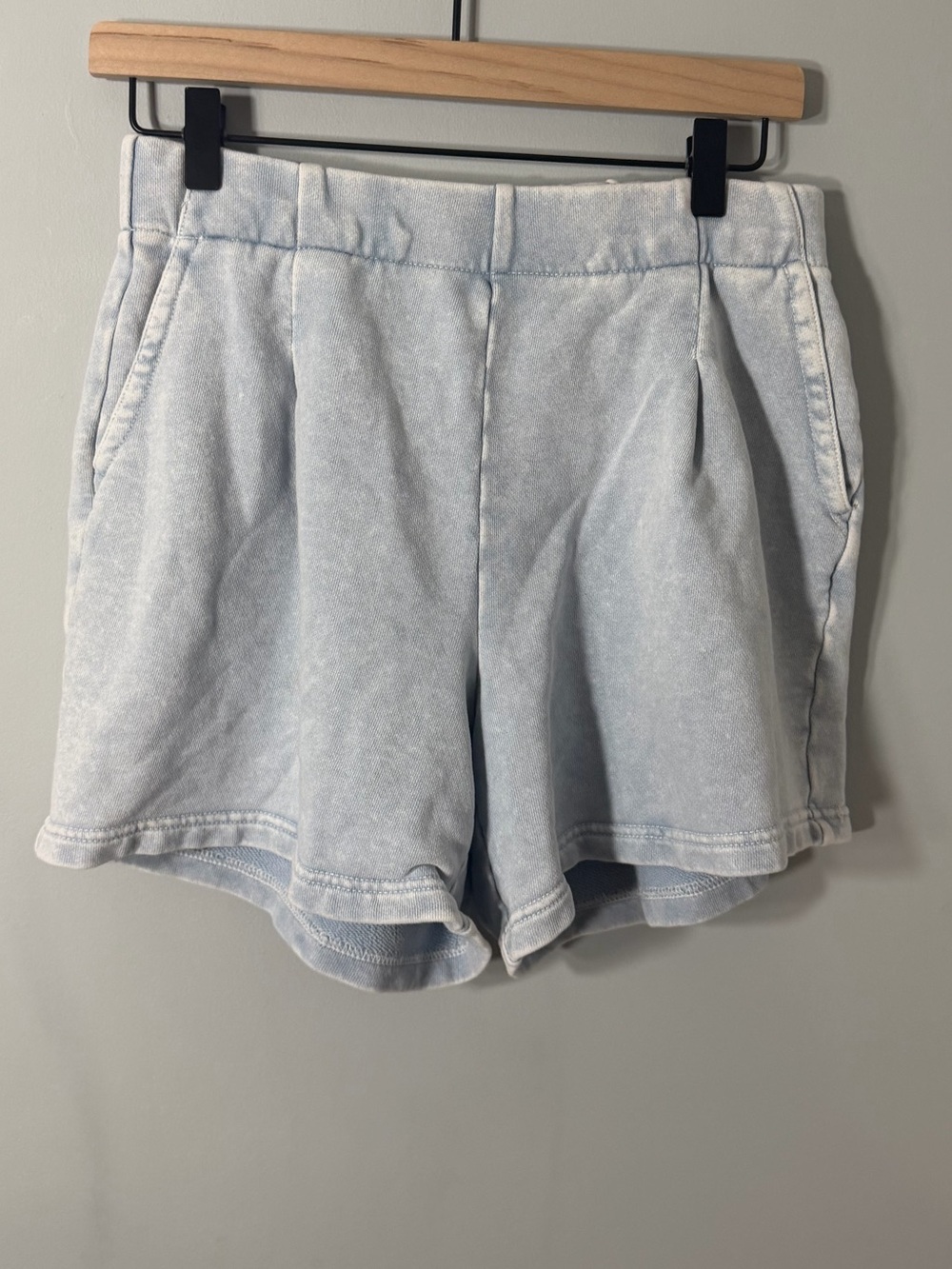 aerie Light Blue High-Waist Pleated Front Shorts